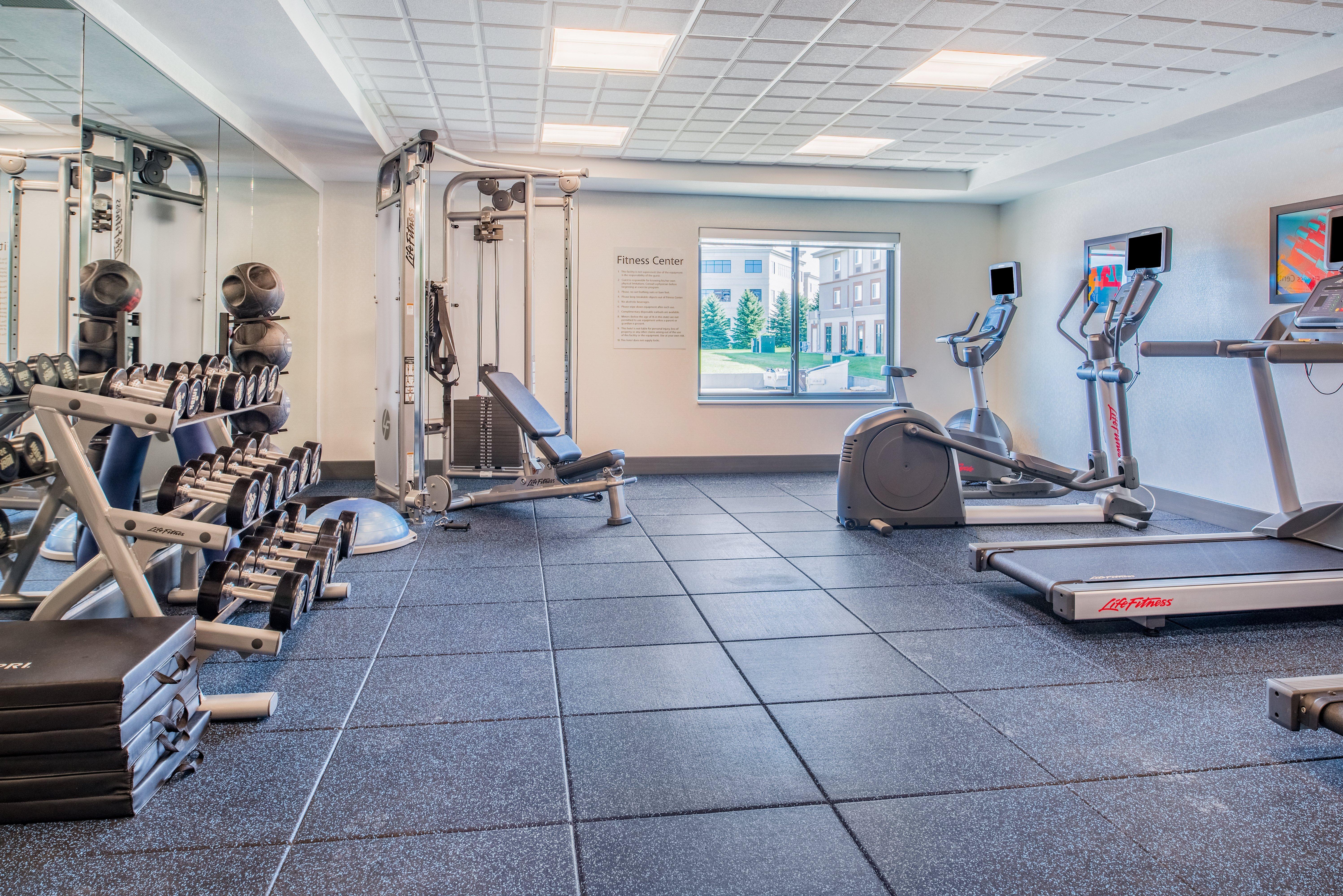 Holiday Inn Express Hotel & Suites Bismarck By Ihg Dış mekan fotoğraf